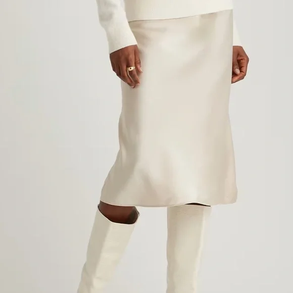 Elegant Cream Satin Skirt - Picture 1 of 1